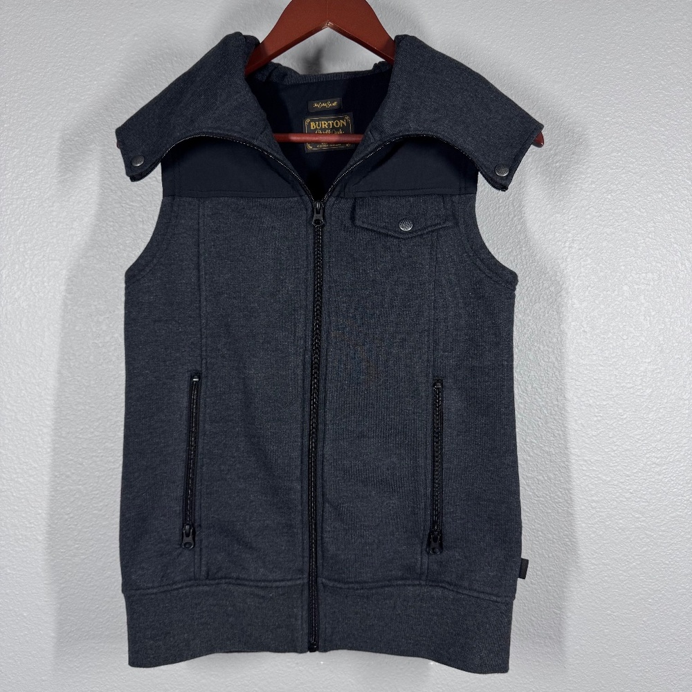 Snowboard/Ski-Ready Style:‎ Burton DRYRIDE Full Zip Performance Starr Vest - XS
